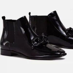 NWB TORY BURCH Adrien Chain Bit Chelsea Bootie Black patent Leather 7 (Orig$428)